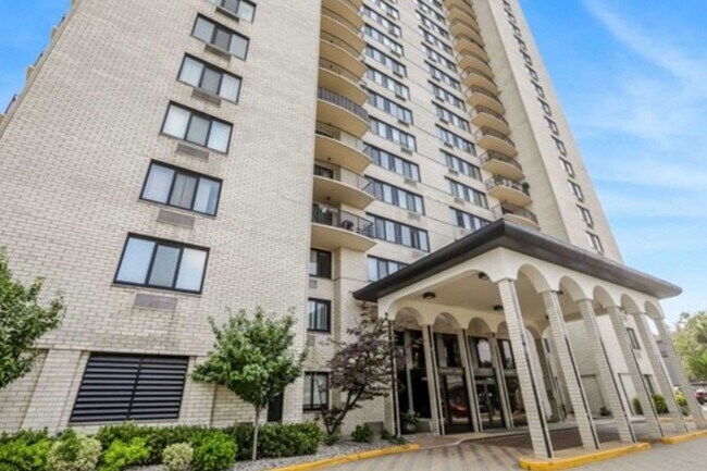 Photo - 1590 Anderson Ave Unit 14H