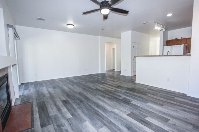 Photo - Three Bedroom Quailwood Home