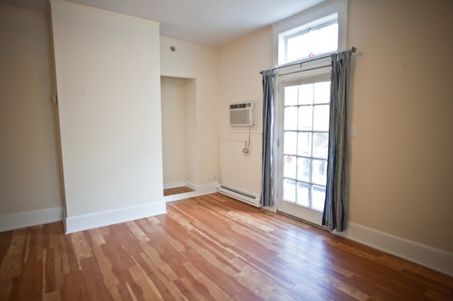 Photo - Adorable studio apartment, walk to UNC and downtown! Utilities included!