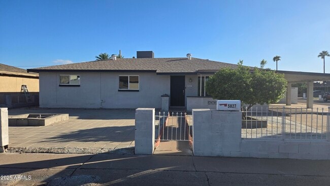 Building Photo - 5827 N 22nd Dr
