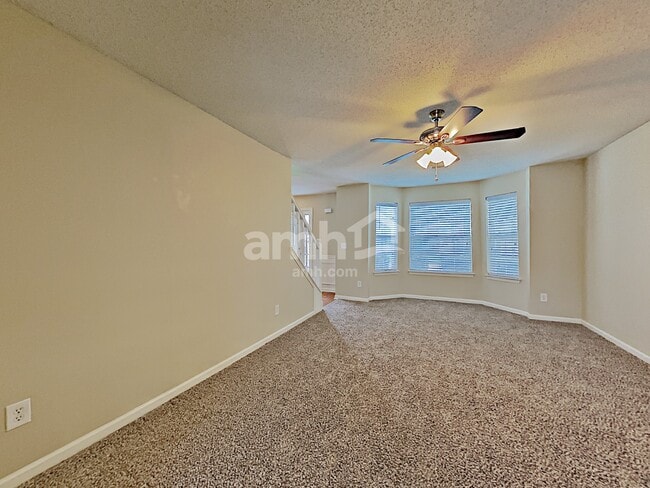 Photo - 1124 Stepping Stone Ln