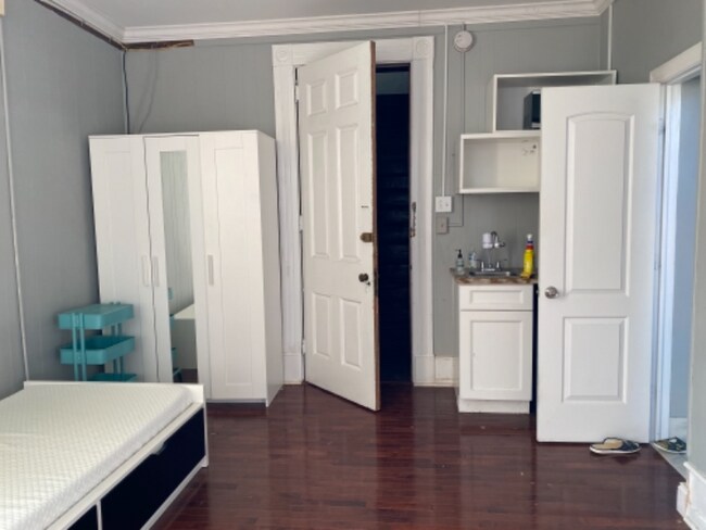 Photo - 205 N 36th St