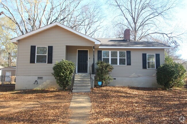 Building Photo - 3 Bedroom, 1 Bath! New on the Market!!  Co... Rental
