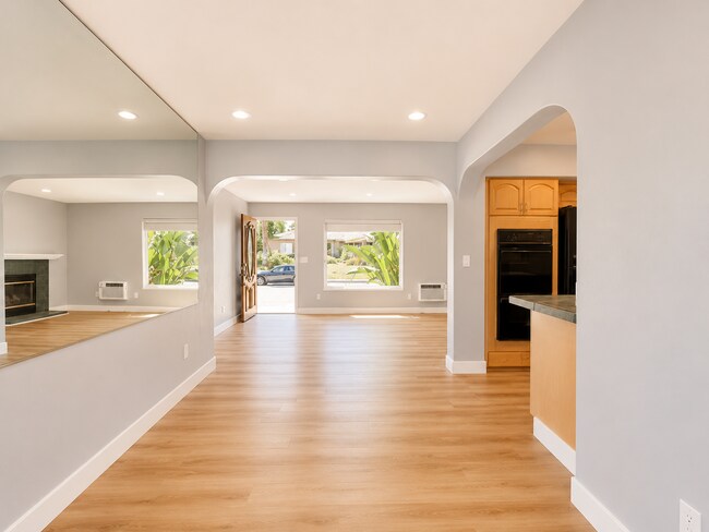 4727 Redland Dr
