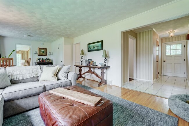 175 S Main St