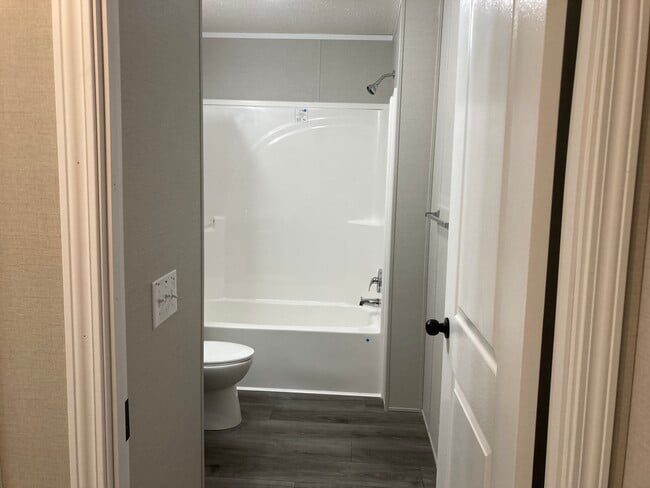 Photo - 107 Bluejay Hill