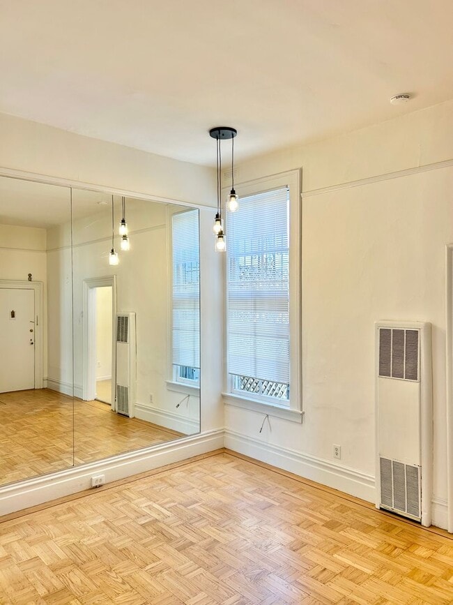 Photo - 2116-2118 Greenwich Street Unit 02