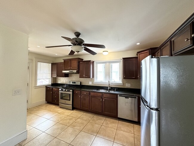 Photo - 219 Beech St