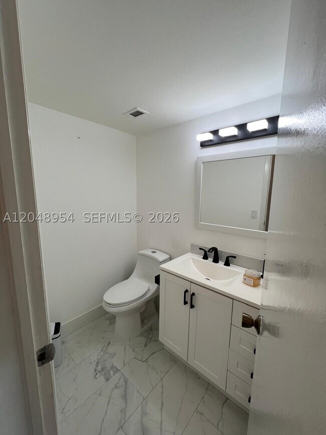 Photo - 1470 NE 125th Terrace Unit 509