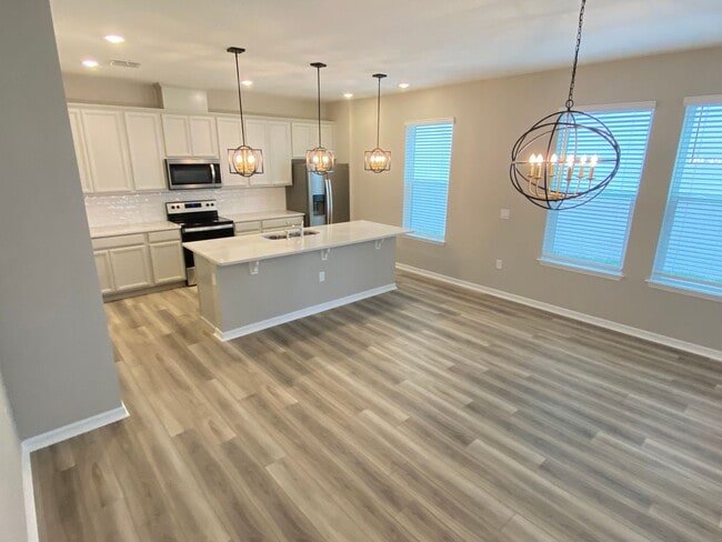 Photo - 4/2/5 Winter Garden Townhouse