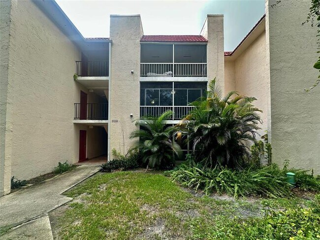 Photo - 608 NW 13th St Unidad 15