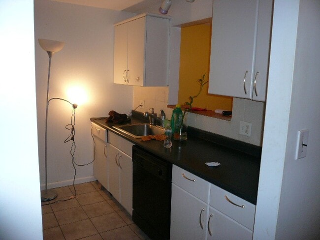 Photo - 2Br/1.5Bth in Newton! Charles River trails, AC, parking included, H/HW included!