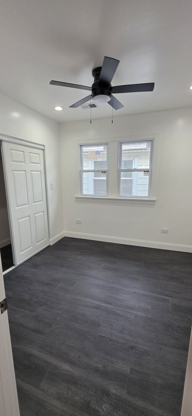 Photo - 22 E 101st Pl Unit 2Fl