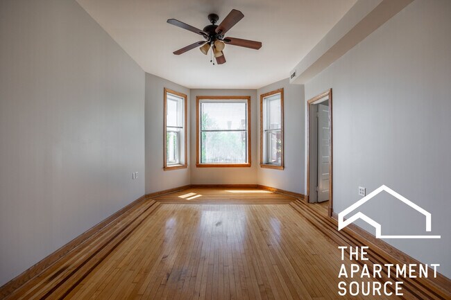 Photo - 3110 W Fullerton Ave Unit 2