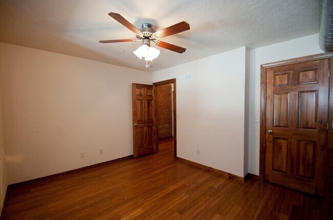 Photo - Union Biscuit Warehouse 109 Unidad UB 109