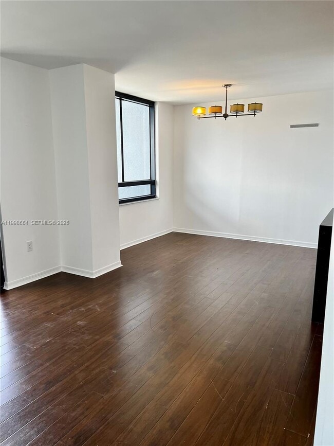 Photo - 1330 West Ave Unidad 1205