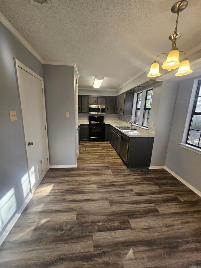 Photo - 3501 Henson Pl