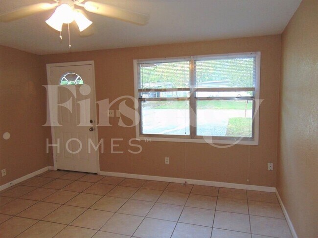 1201 Selma Rd