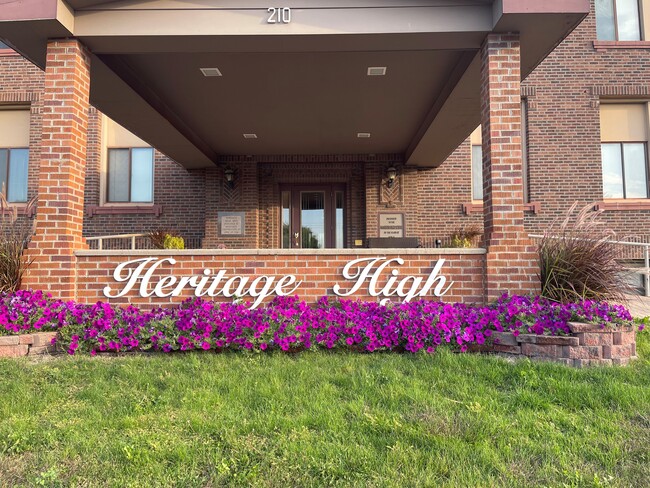 Photo - Heritage High Apartments