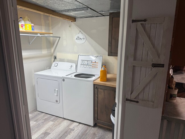 Photo - 6373 Ponderosa Way