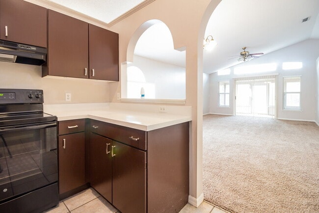 Photo - 10103 Richardson Ct