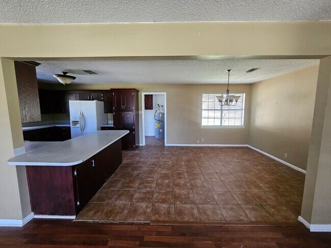 Photo - 168 Janice Ln