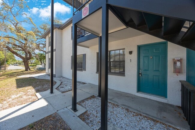 Photo - The Oaks at Safety Harbor 3 bedroom 2 bath Unidad C1