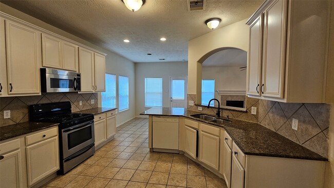 Photo - 1806 Vernal Glen Cir