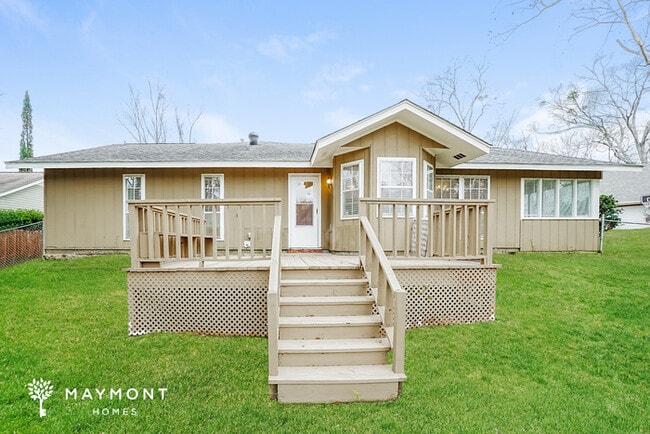 Photo - 238 Lancaster Ct