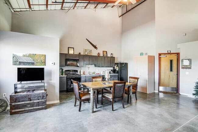 Photo - 800 Oak St Unit ID1385785P