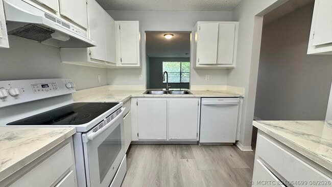 Photo - 11464 NW 39th St