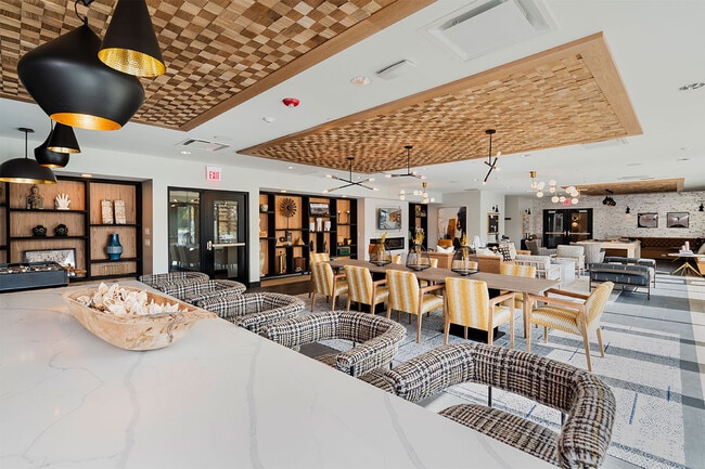 2nd Floor Lounge