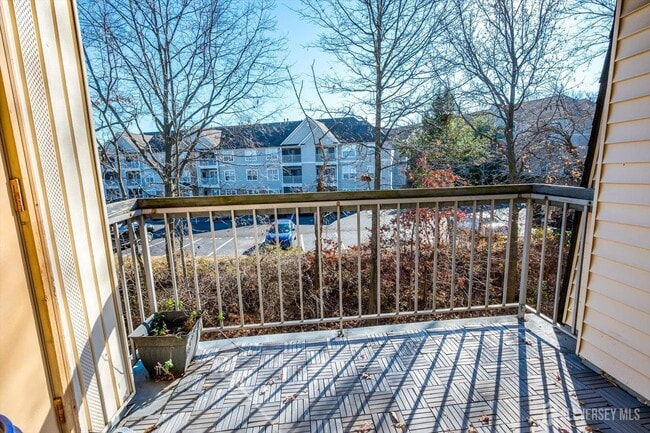 Photo - 1512 Green Hollow Dr