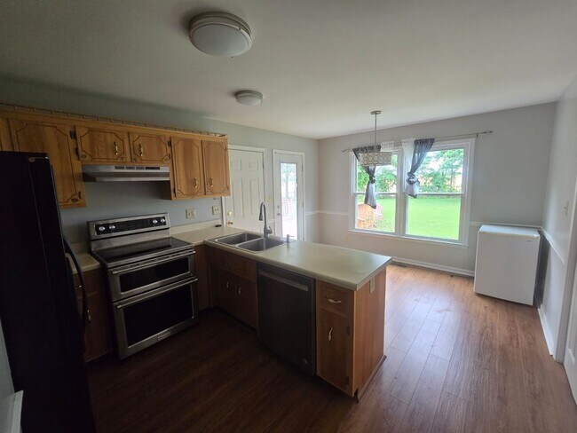 Photo - 1225 Cobblestone Ln