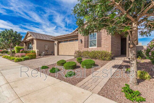 Photo - 19874 W Devonshire Ave