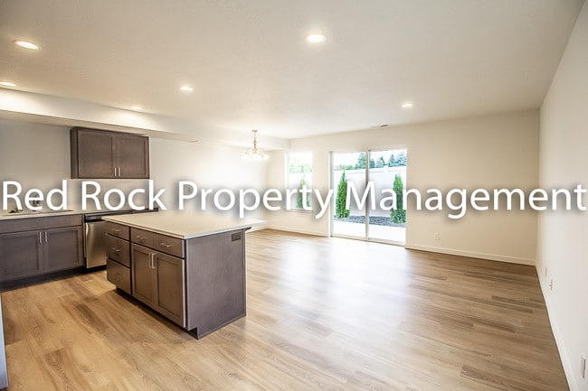Photo - 1412 N Michigan Ln