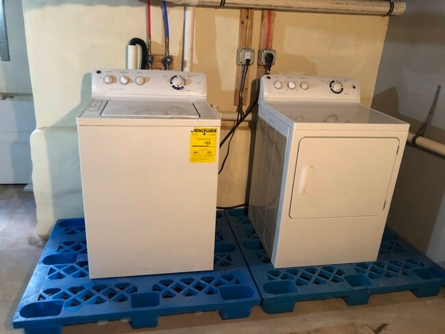 Photo - 117 W High St Unit 2