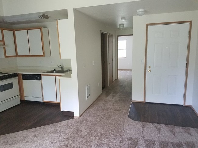 Photo - Allen Street