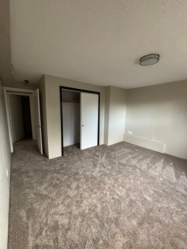 Photo - 201 SW 4th St Unit 2