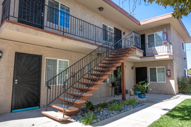 Photo - 239 G St Unit Apt B