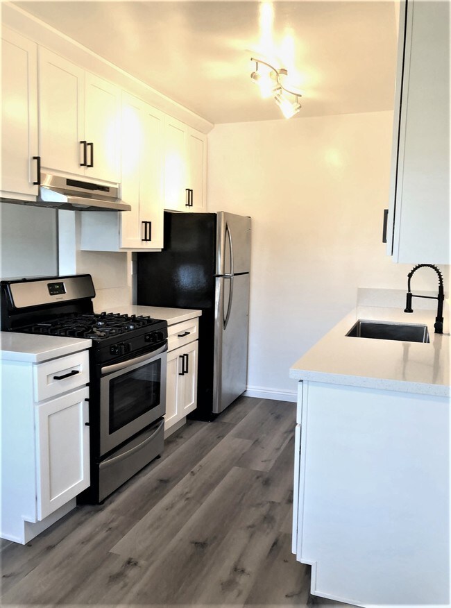 12460 Lakewood Blvd Unit 002 Apartment For Rent In Downey Ca