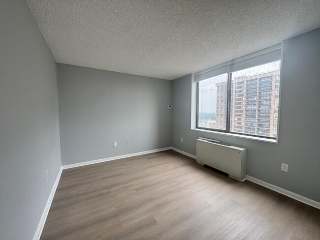 Photo - 3701 S George Mason Dr Unit 1901 North