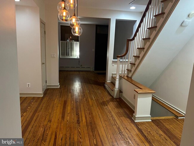 Photo - 512 Kauffman St