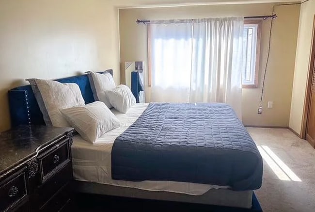 Photo - 8125 Georgia Ct N