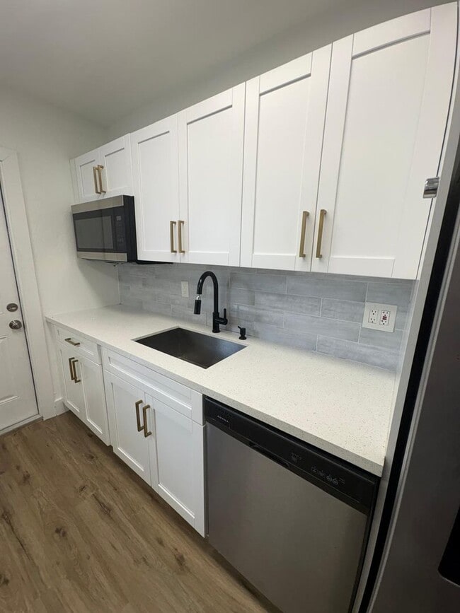 Photo - Special Pricing! Beautifully Updated 2-Bedroom Home in Prime Location! Unit A South