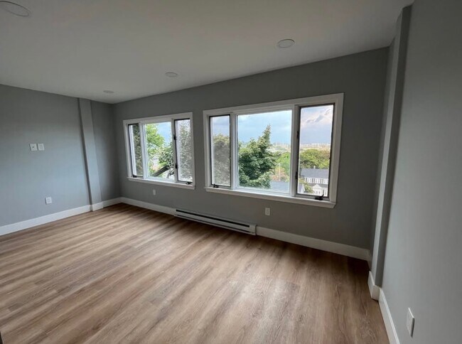 Photo - 31 Faywood Ave Unit 3