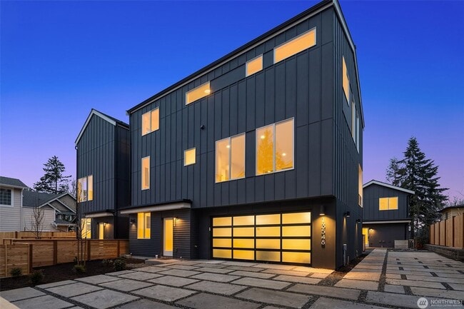 Building Photo - Brand new 4 bedroom, 3 bath, 2769 sqft.  2 car garage, EV ready.