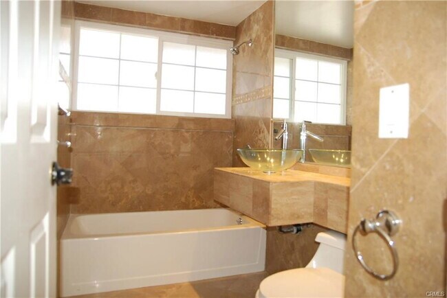 Photo - 6744 Cozycroft Ave