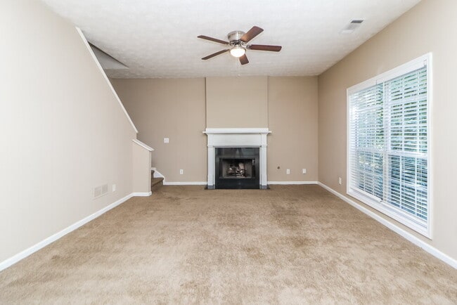Photo - 2185 Woodbriar Dr