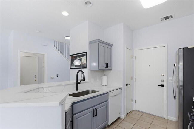 Photo - 7510 Lazy Creek Dr